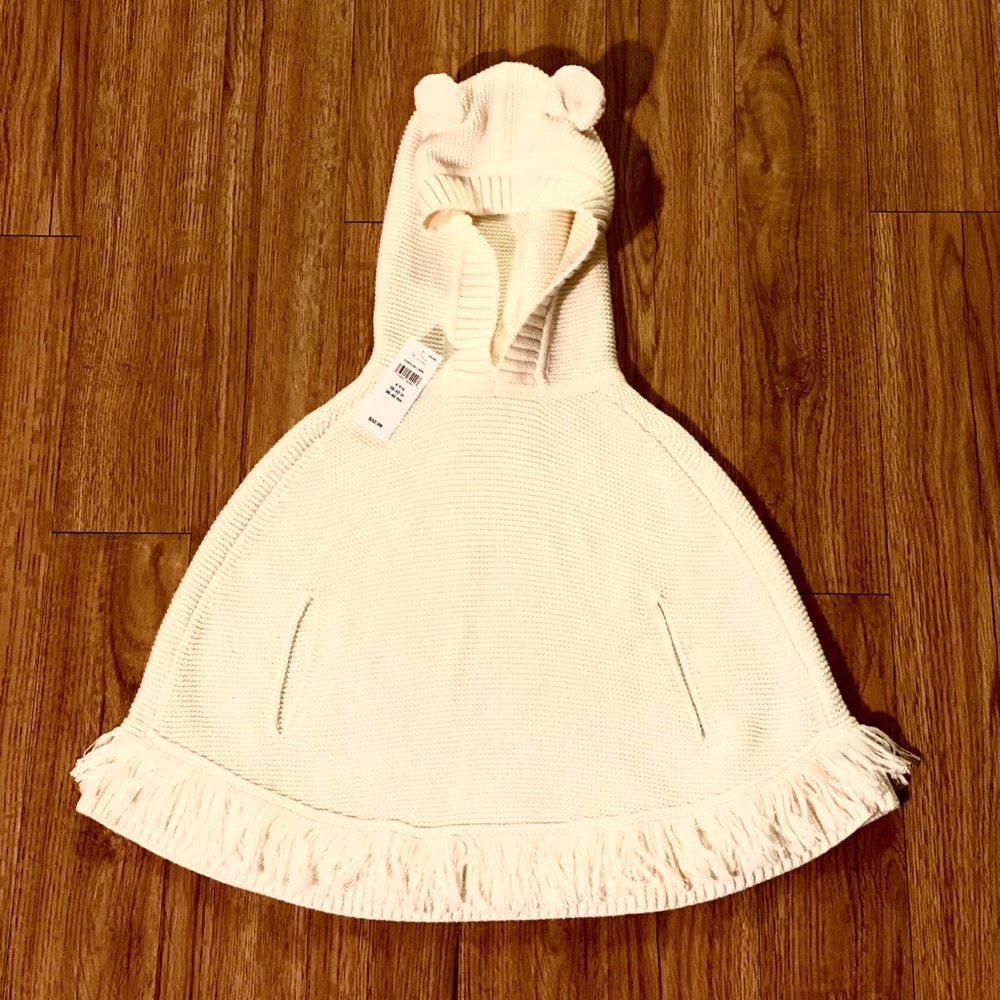 Girls fringe bear garter poncho